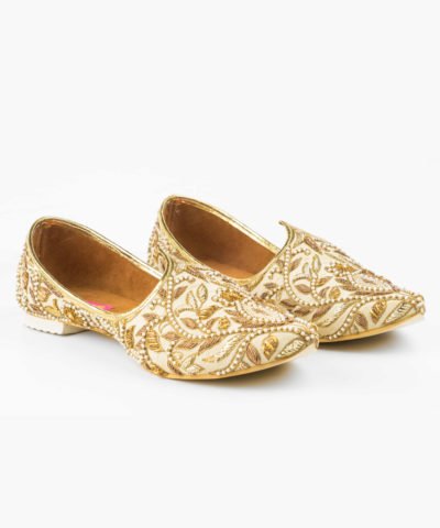 Beige Zardosi Pearl Mojadis