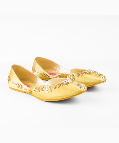 Golden Zardosi Juttis