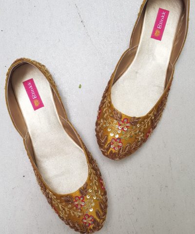 Golden Zardosi Juttis