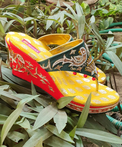 Green Yellow Red Parrot Motif Platforms