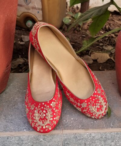 Red Bridal Zardosi Juttis